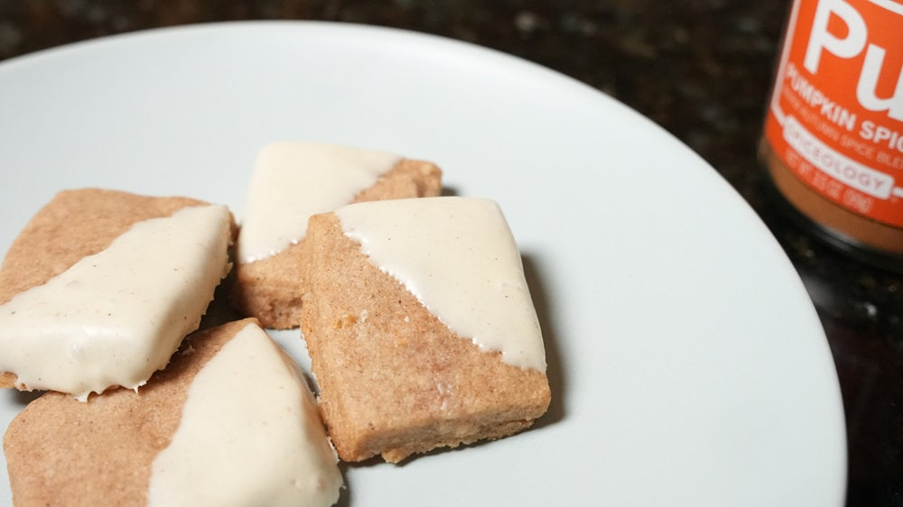 Pumpkin Spice White Chocolate Shortbread Cookies