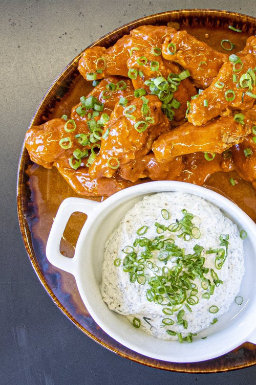 Buffalo wings with dipping sauce