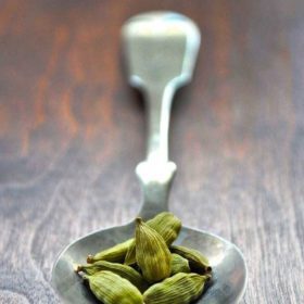 What is cardamom and how can it be used in recipes?